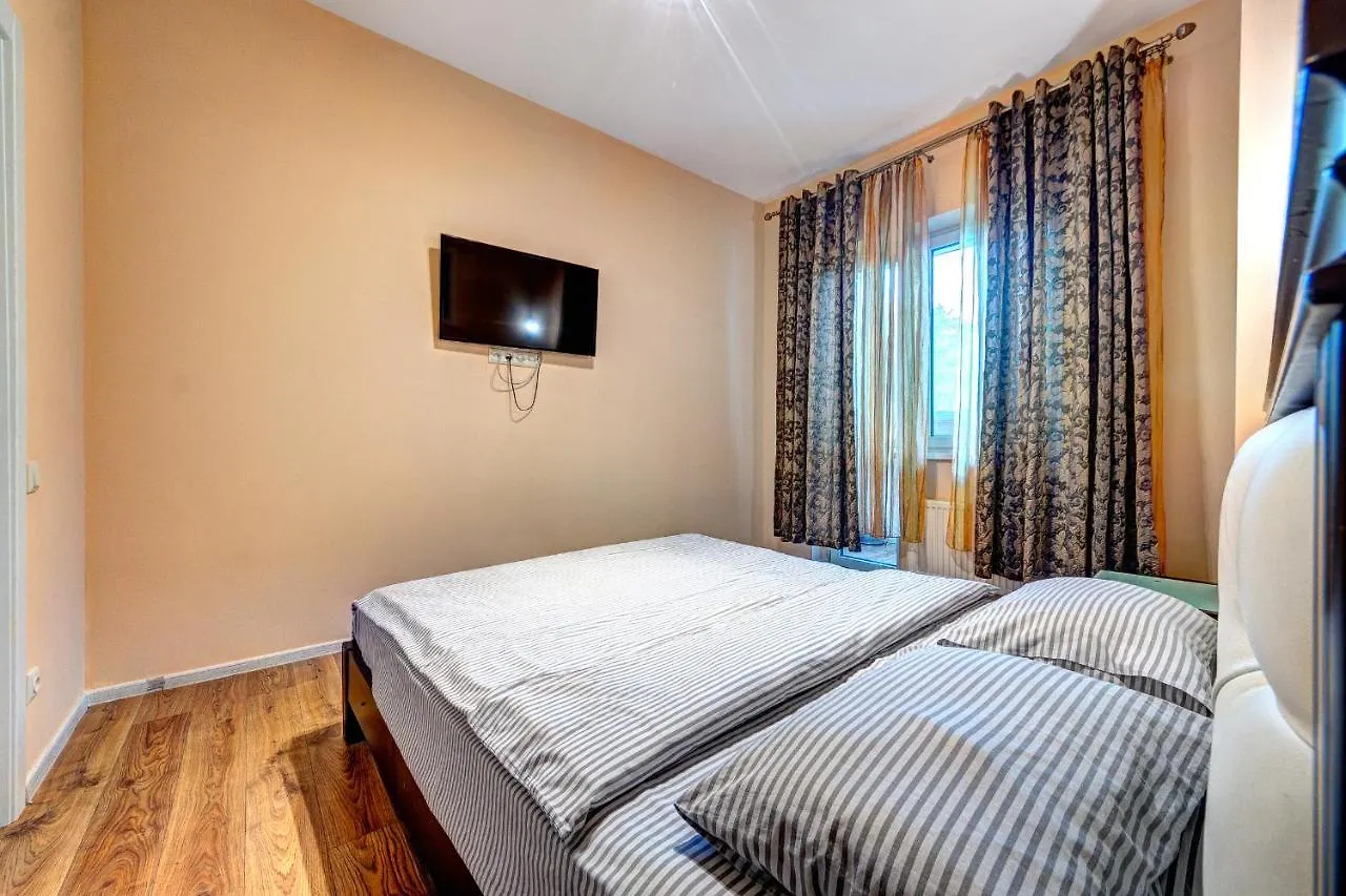 Apartments Near Kiev Botanical Garden Ym.Hryshka Oekraïne